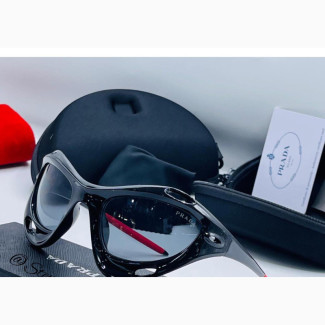 PRADA Eyewear