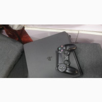 Ps4 Console Slim - Clean with Accessories