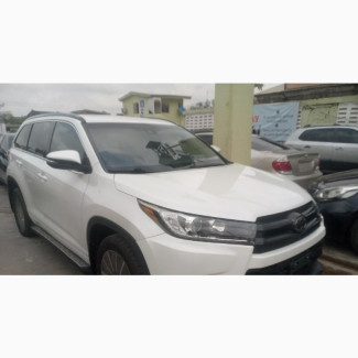 Toyota Highlander SE 4x4 V6 (3.5L 6cyl 8A) 2017 White