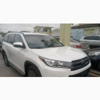 Toyota Highlander SE 4x4 V6 (3.5L 6cyl 8A) 2017 White