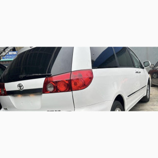 Toyota Sienna XLE Limited FWD 2006 White