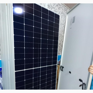 650Watts Jinko Solar Panel