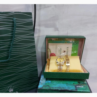 Luxury Rolex Wristwatch and Handchain in Rolex Box With Bag