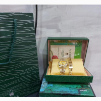 Luxury Rolex Wristwatch and Handchain in Rolex Box With Bag