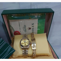 Luxury Rolex Wristwatch and Handchain in Rolex Box With Bag