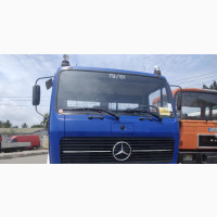 Mercedes-Benz 1217 With Auxiliary