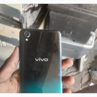 Vivo Y1s 32 GB Black