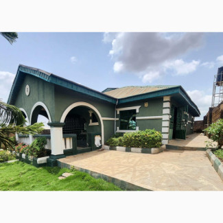 4bdrm Bungalow in Yidi Apete Area, Ajibode for Sale