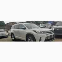 Toyota Highlander XLE 4x4 V6 (3.5L 6cyl 8A) 2017 White