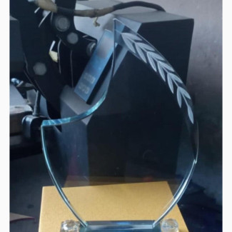 Crystal Award Plaques In Lagos