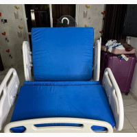Three Cranks ICU Bed
