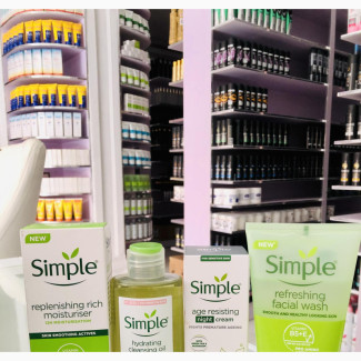 Simple 4 in 1 Set With Hydrating Cleansing Oil
