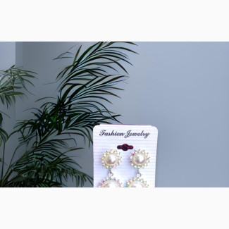 Stunning Pearl Earrings
Shop our exquisite collection of jewelry, featuring stunning pearl earrings that will elevate your style. Explore our wide ran