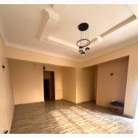 3bdrm Townhouse / Terrace in Kate (Main) for rent