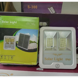 100W Solar Flood Light with Remote Control