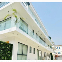 Luxury Party Apartments for Rent