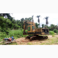 Caterpillar Excavator 2000 Model