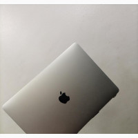 Macbook Pro 13inch 2018 Screen - Neat Perfect