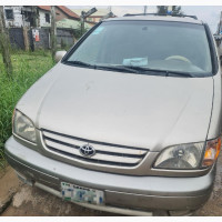 Toyota Sienna XLE 1 hatch 2000 Gold