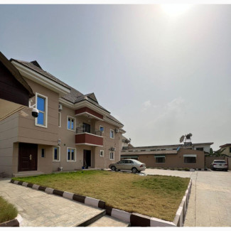 3 Bedrooms Short Let Apartments in Omole Phase 1, Ikeja