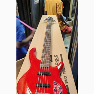 Cort Action v Plus 5 String Bass