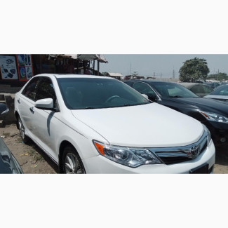 Toyota Camry XLE 2013 White